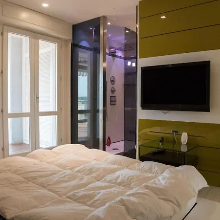 Luxury * Roma