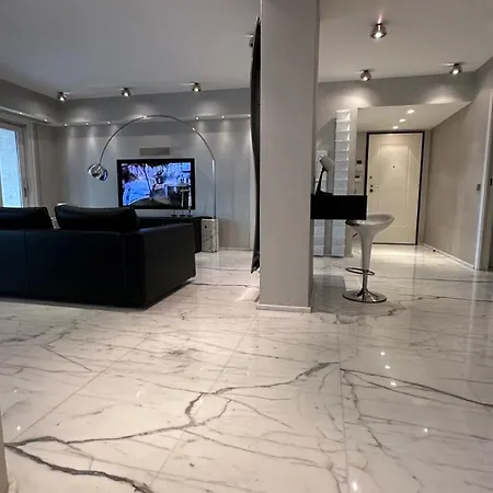 Luxury Roma